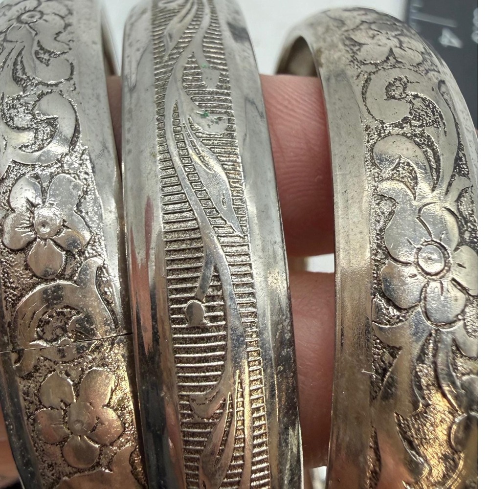 Vintage Silver Tone Etched Floral Bangle Bracelet Set of 3 Engraved Hinged Stack